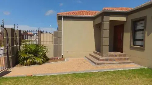 B.R.O.Homes And Villas