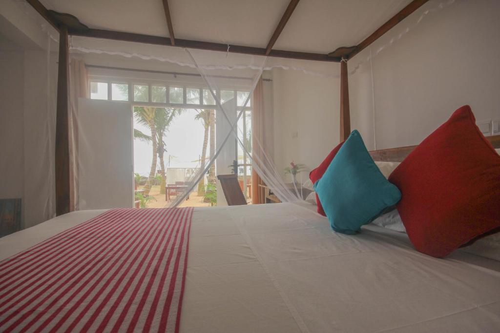 Nico Beach Hotel