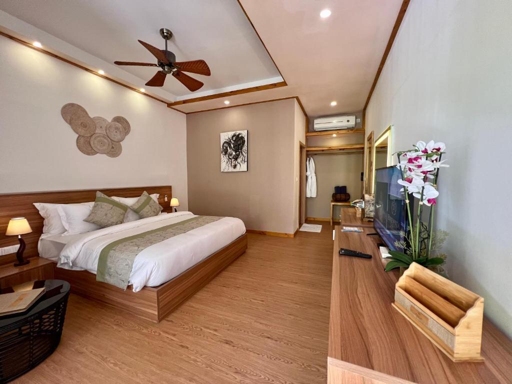 Brennia Kottefaru Maldives