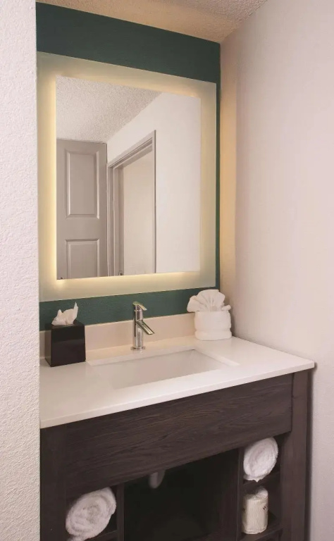 La Quinta Inn & Suites by Wyndham Atlanta Airport North - Chambres