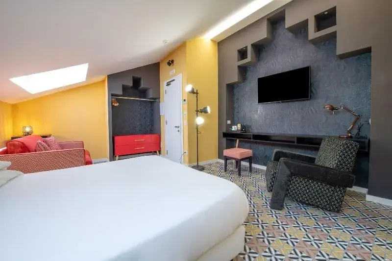 Grand room