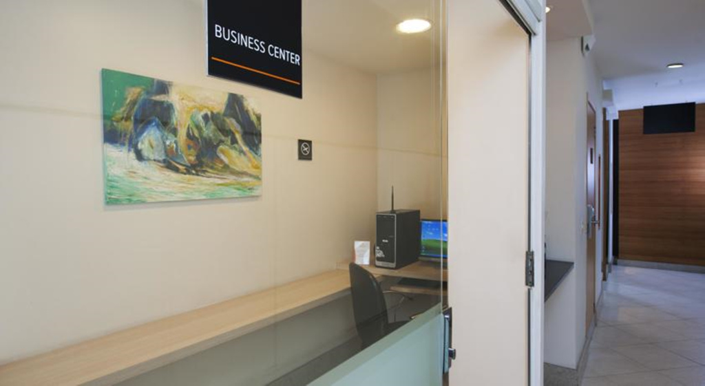 Lobby & Reception