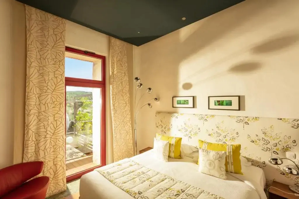 Domaine Riberach – Hôtel 4* - Restaurant gastronomique - Spa - Piscine - Vignoble - Chambres