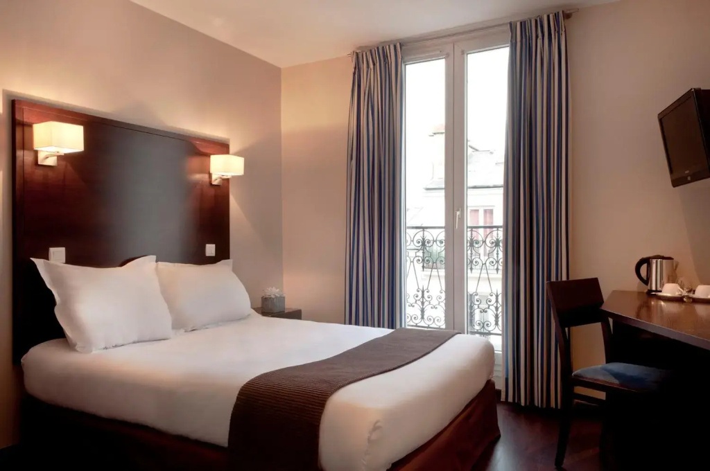 Standard Double room (full double bed)