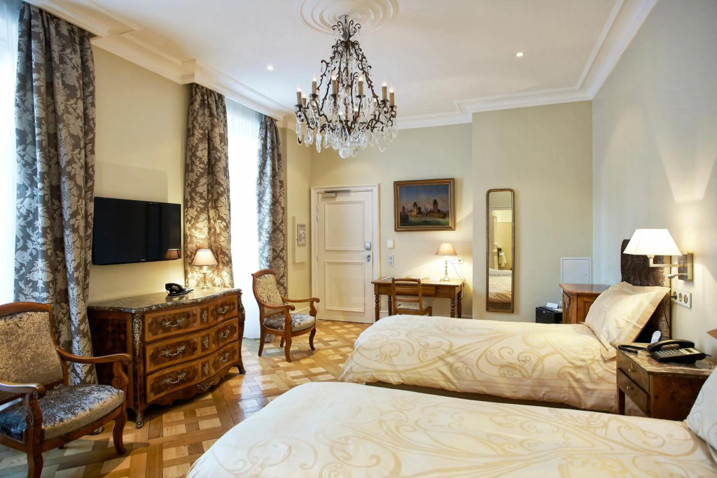 Hotel & Spa Le Bouclier D'Or, Strasbourg — 3