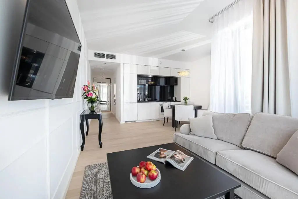 1 Bedroom Apartment with sea view