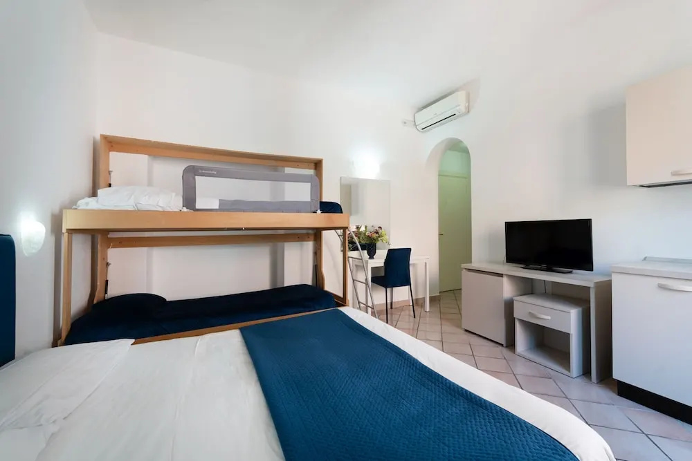 Superior Quadruple room
