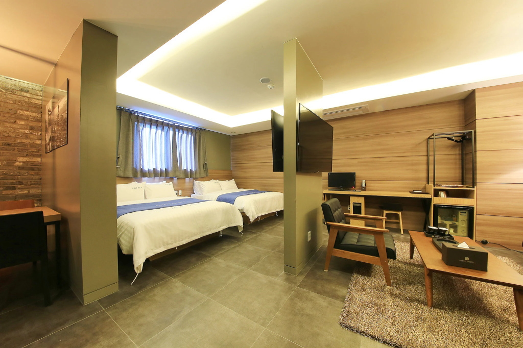 2 Bedrooms Royal Suite