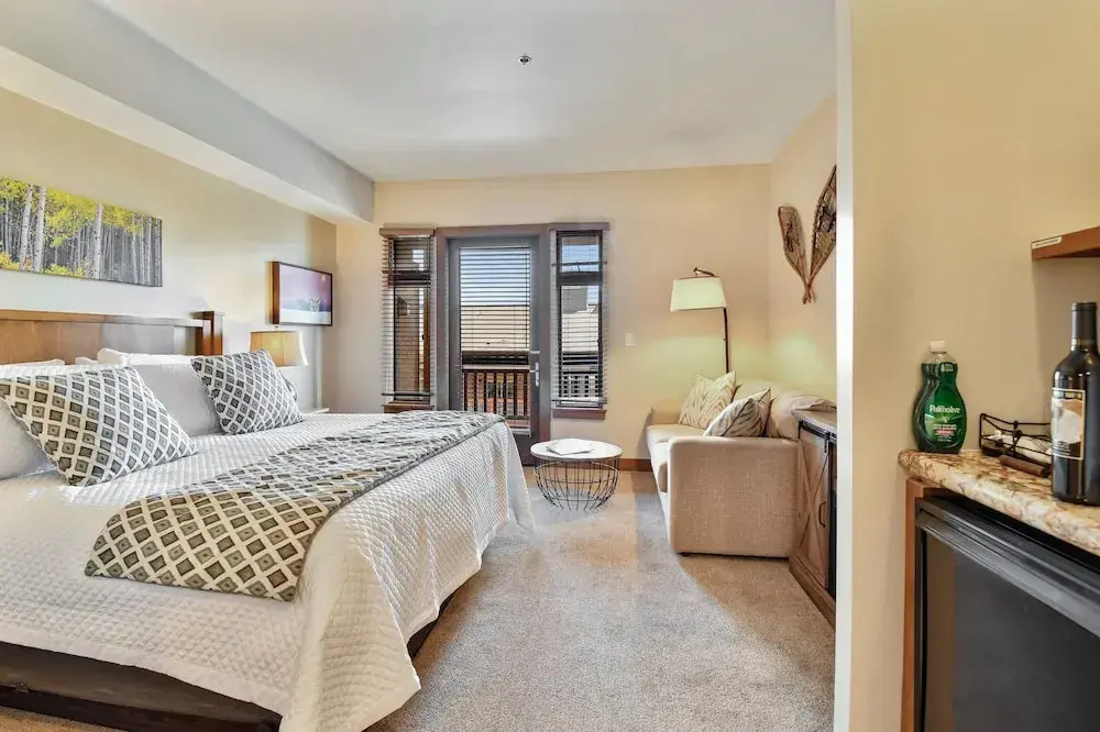Standard room with balcony