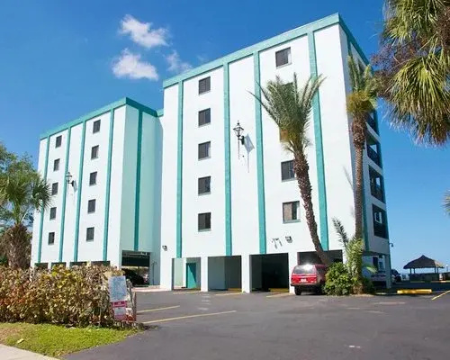 Hotel Camaron Cove