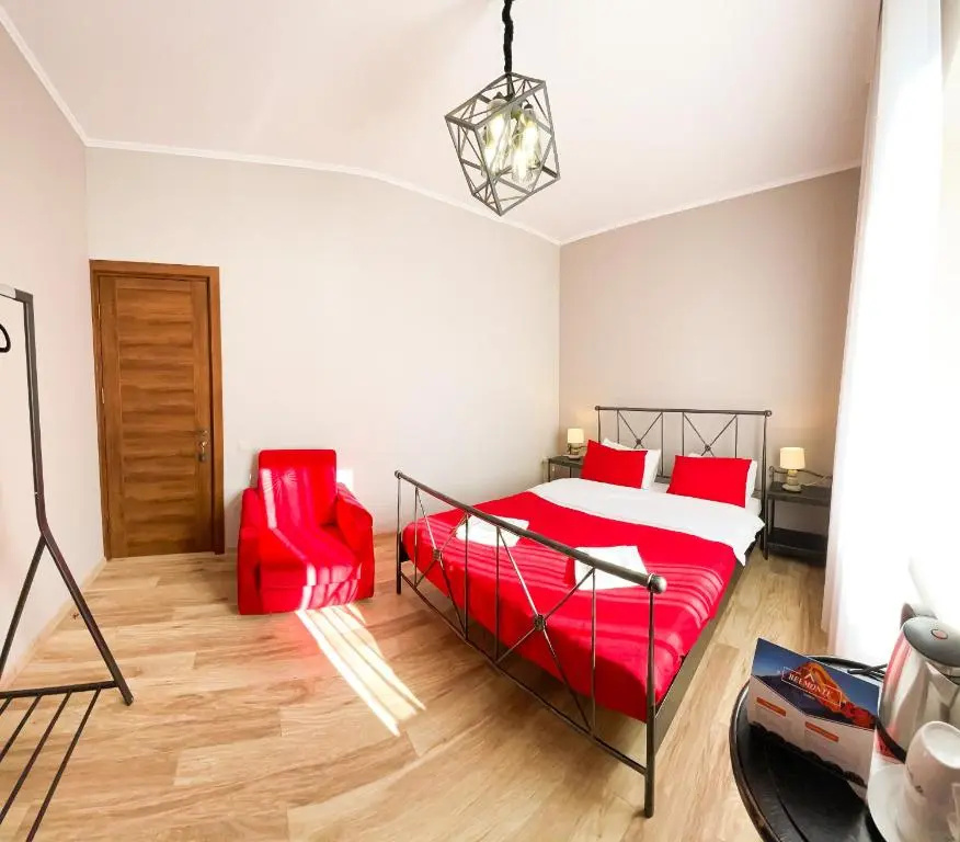 Standard Double room with garden view (full double bed)