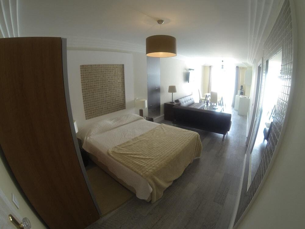 Inn Seventies by null