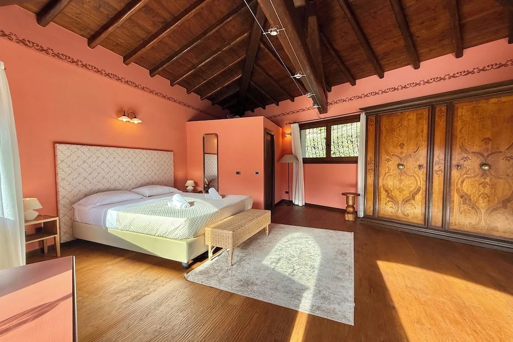 Family Villa with balcony