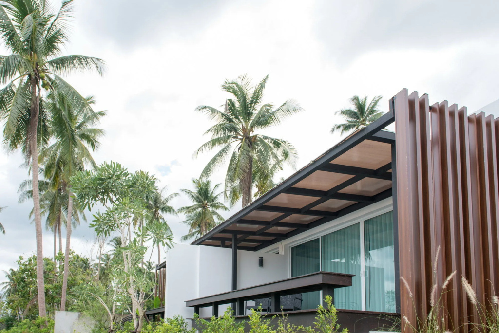Seanery Beach Resort