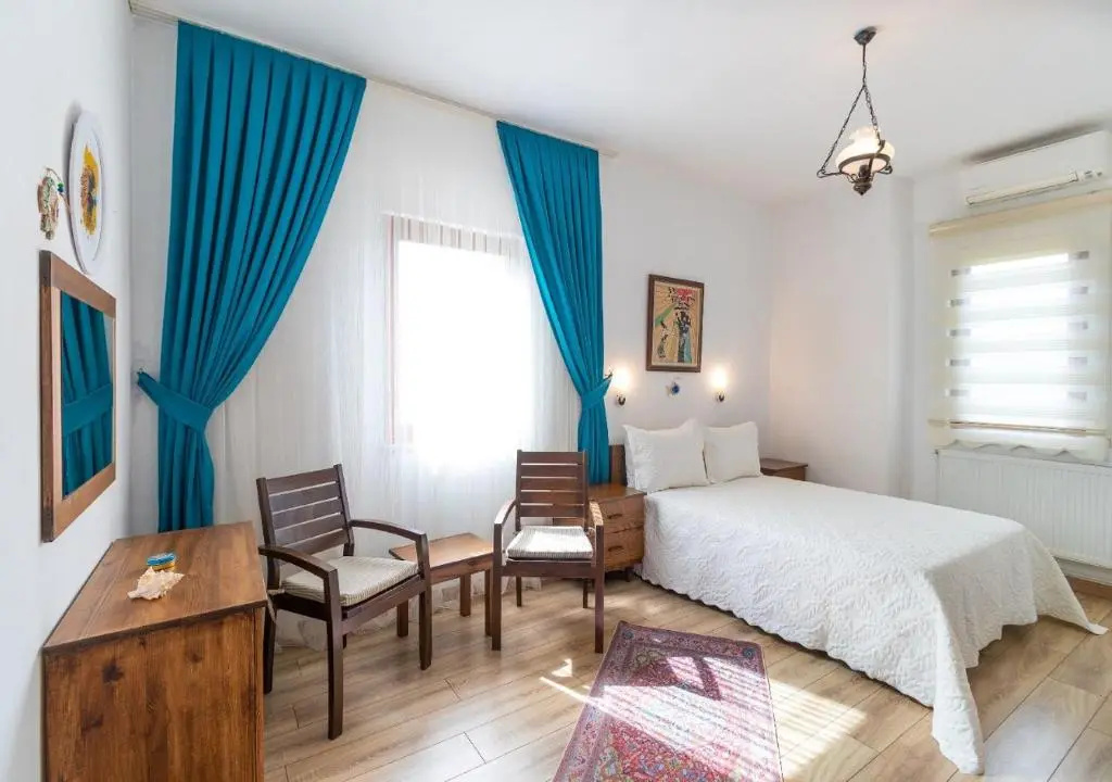 Standard Double room with pool view (full double bed)