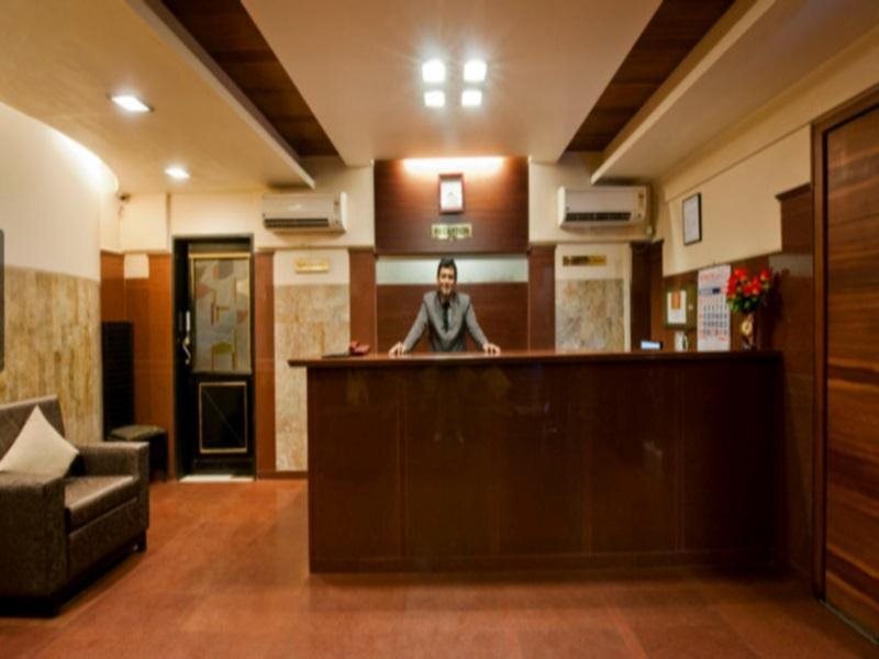 Rajhans Hotel by null
