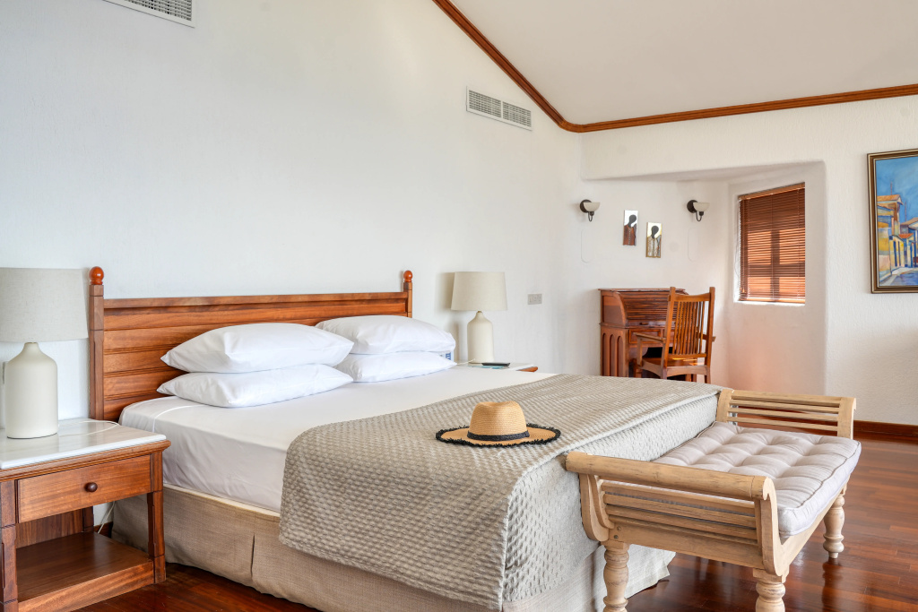 Coral Beach Hotel and Resort - Général