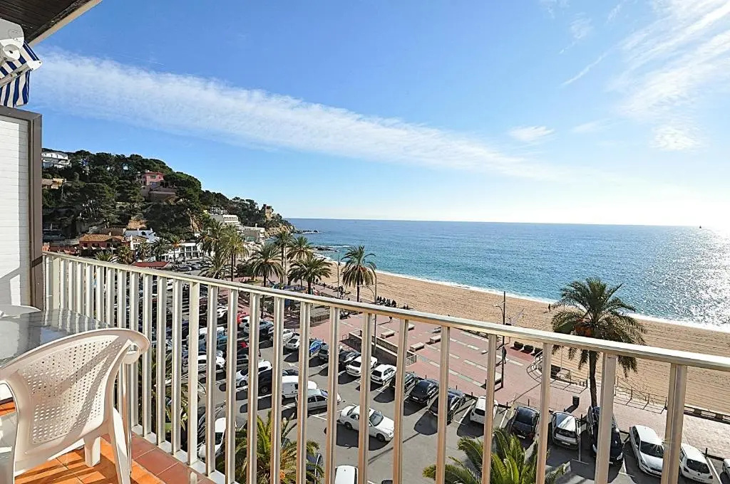 Beach & Waterfront