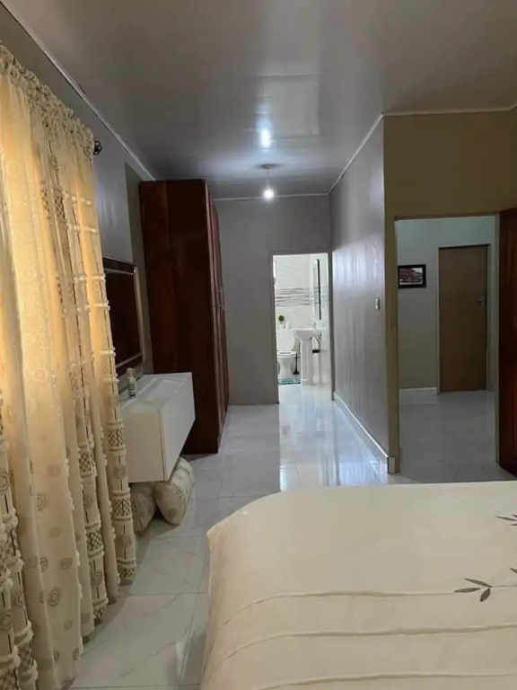 Spacious and Harmonious 2 Bedroomed Apartment
