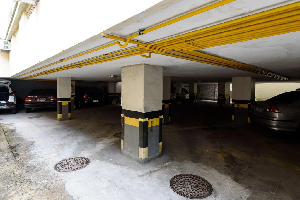 Apartamento em Ipanema com garagem | BT 82/208