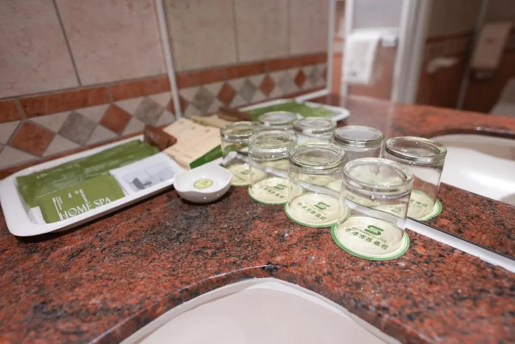 Herkang Hotel - Chambres