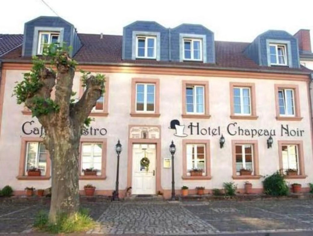 Design Hotel Chapeau Noir