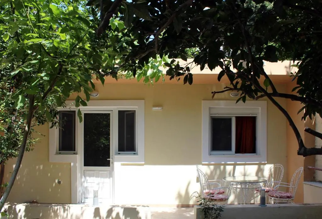 Philoxenia & Studios - Chambres
