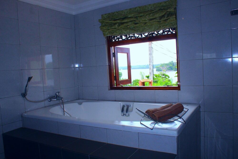 Asian Jewel Boutique Hotel