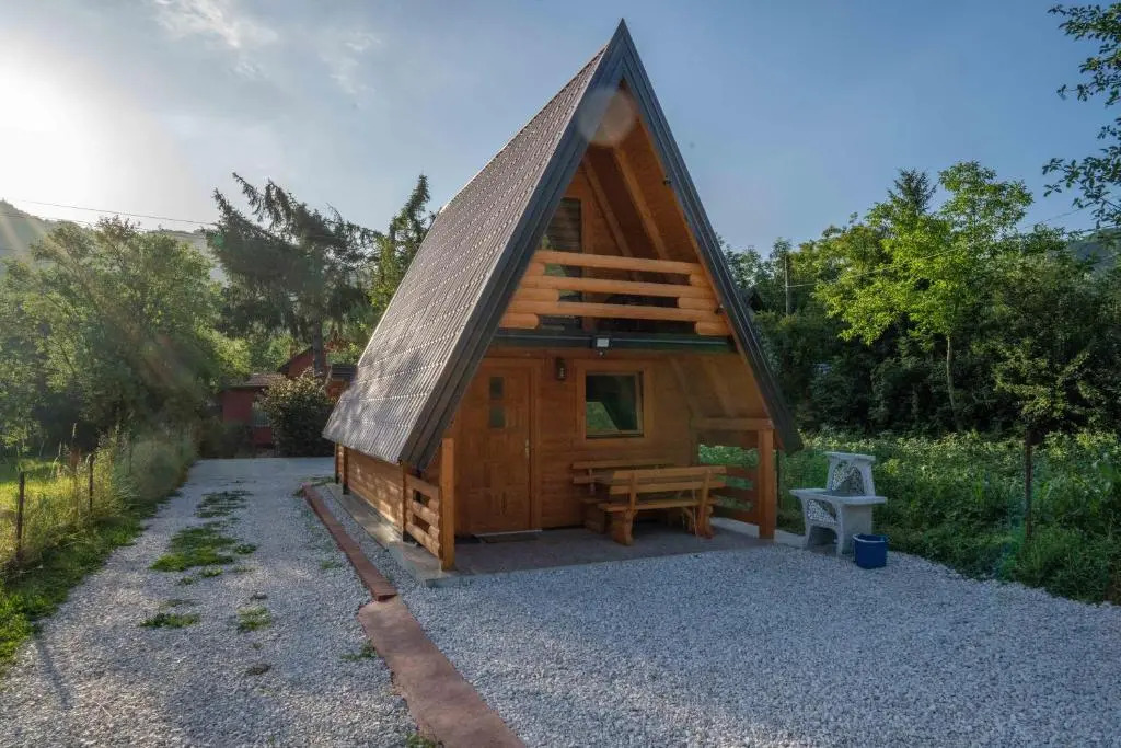 Pyramid Energy House