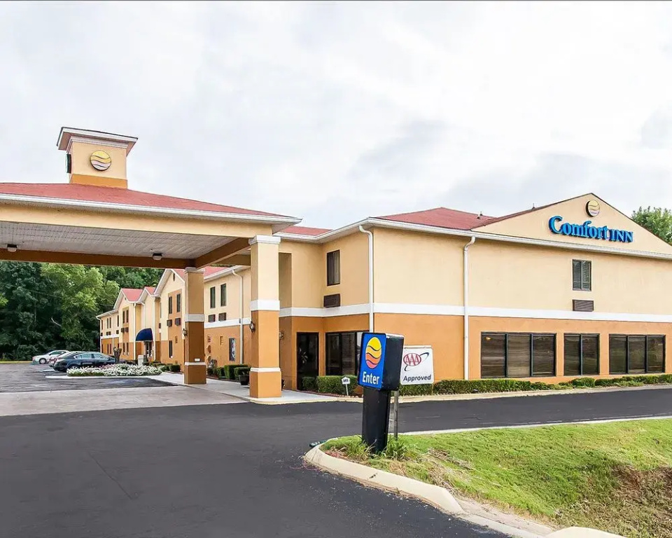 Comfort Inn Edmund Pettus Bridge area