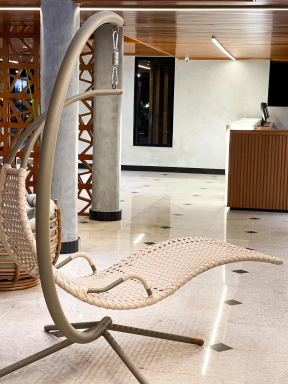 Lobby & Reception