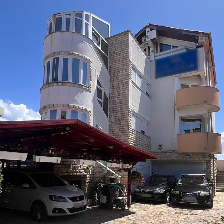 Apartments Dali