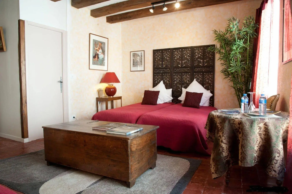 La Demeure Saint-Ours by null