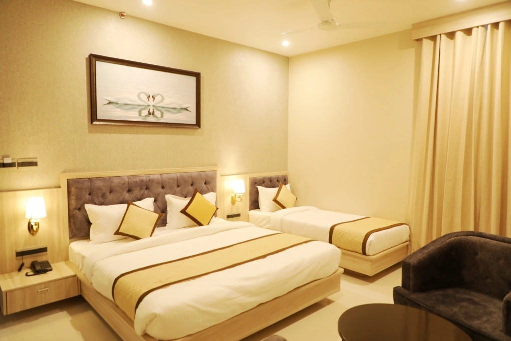 Standard Triple Family room
