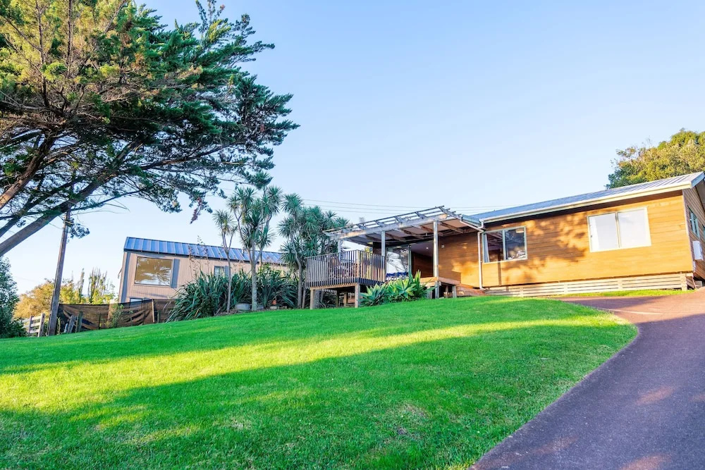 Moa Cottage in Oneroa Village