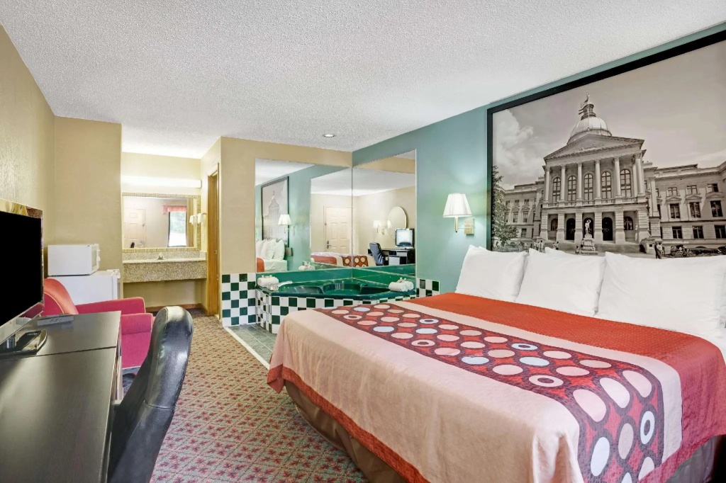 Double Suite (full double bed)