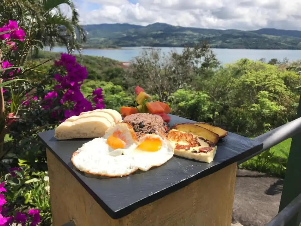 Lake Arenal Hotel & Brewery - фото 11