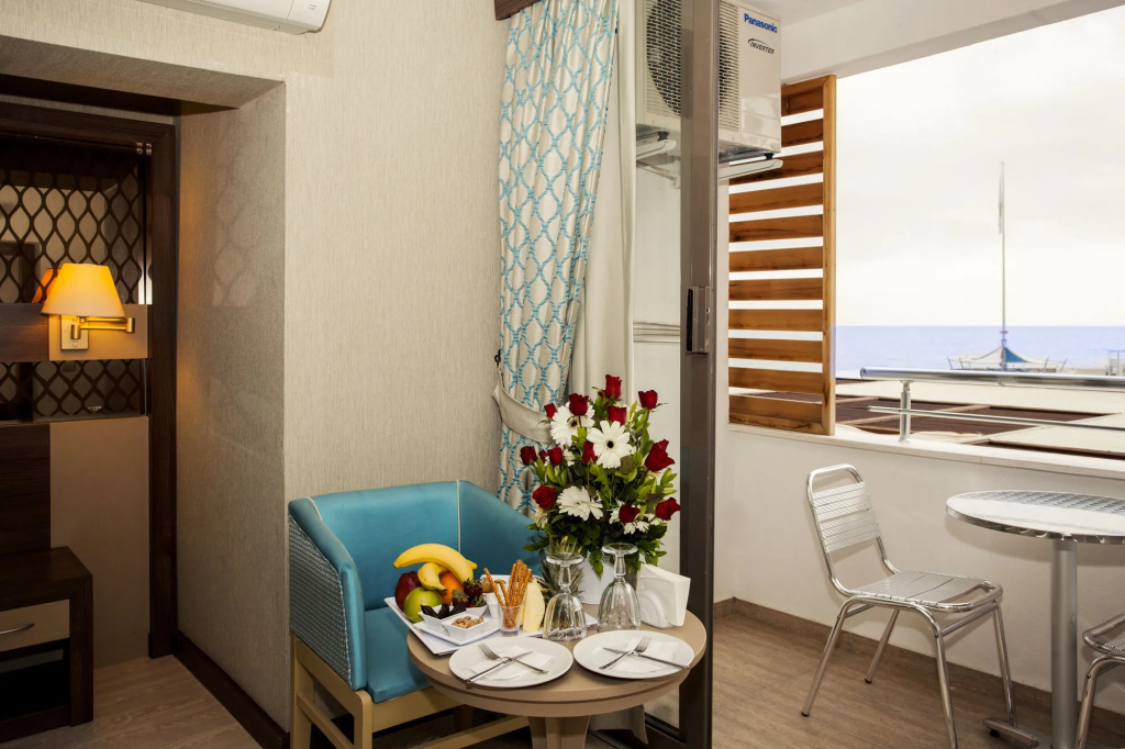 Adin Beach Hotel photo 5