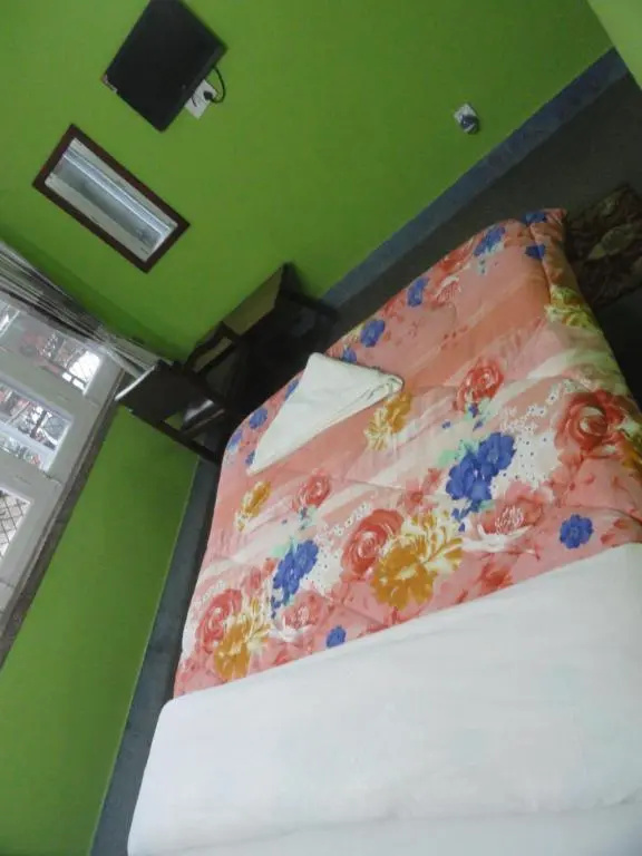 Economy room