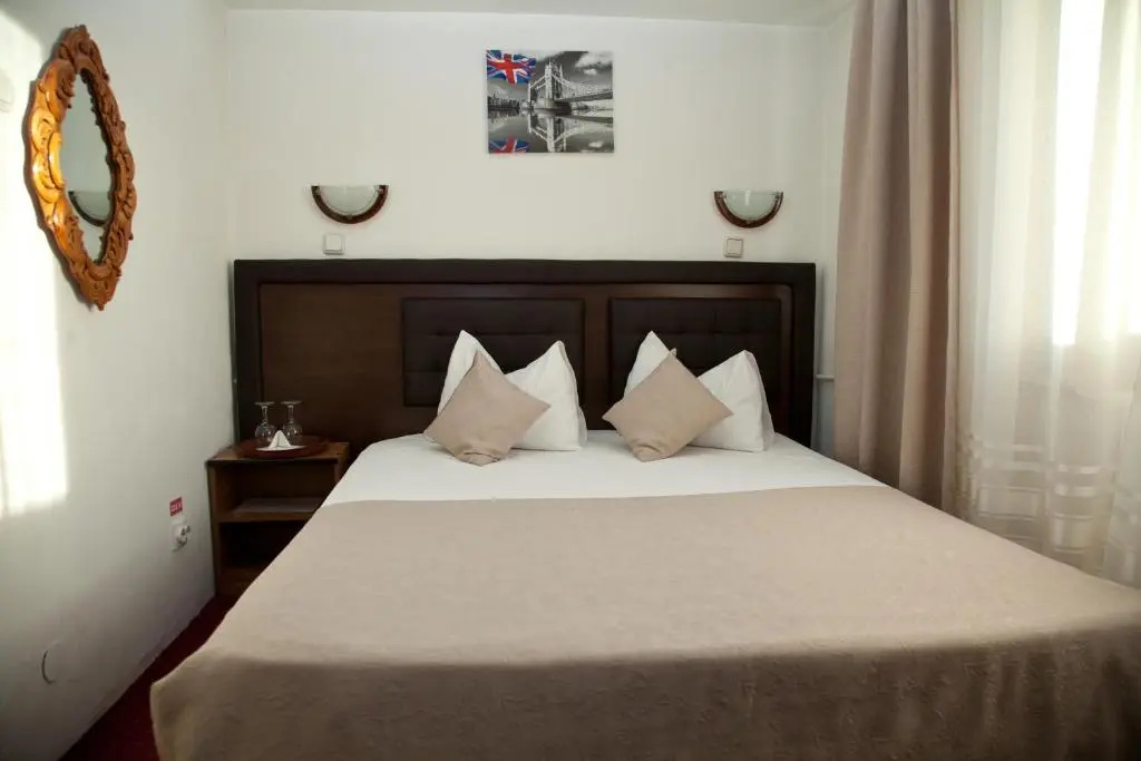 Standard Double room (full double bed)