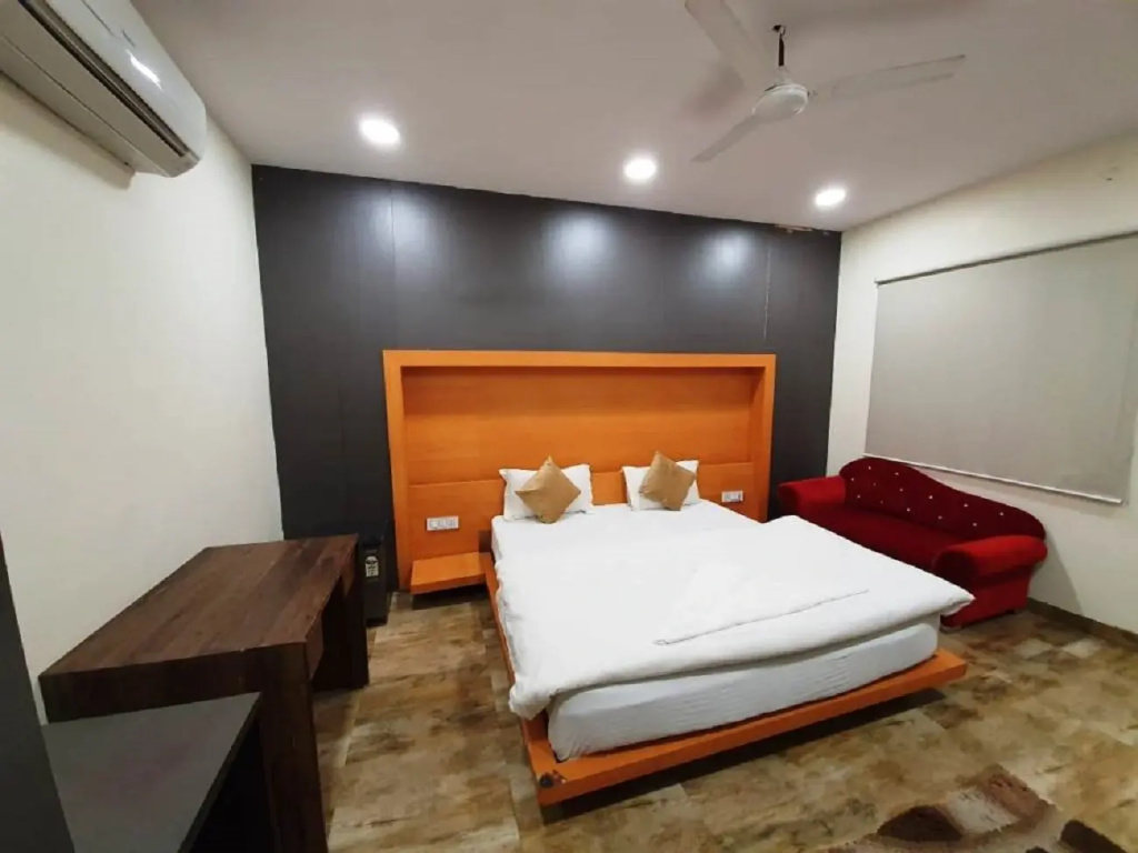 Hotel photo 12