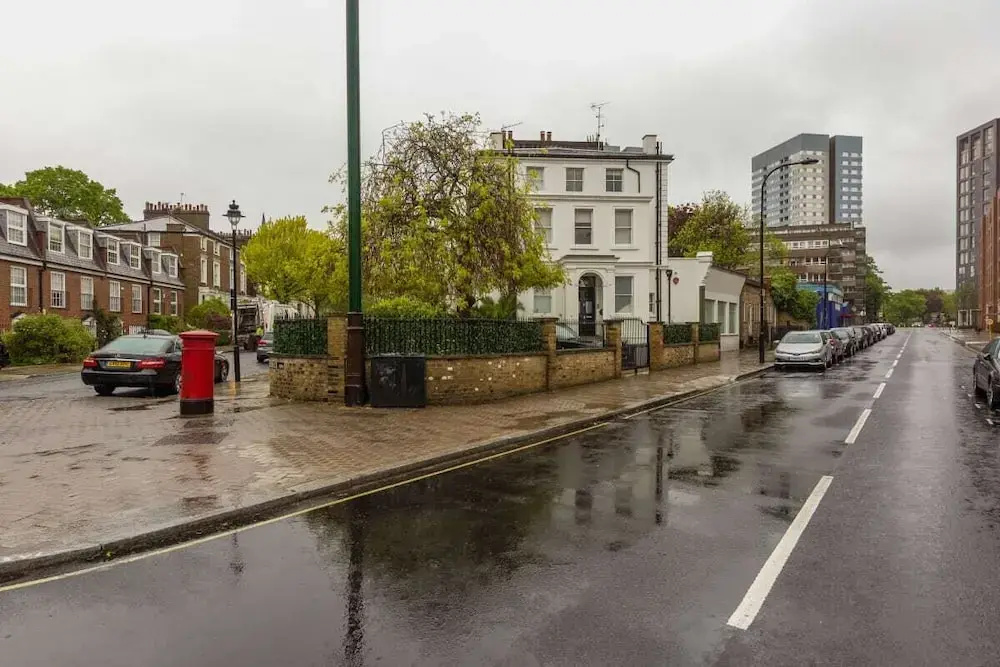 Colourful & Light 2bed Apt, Close to Tube in Kilburn