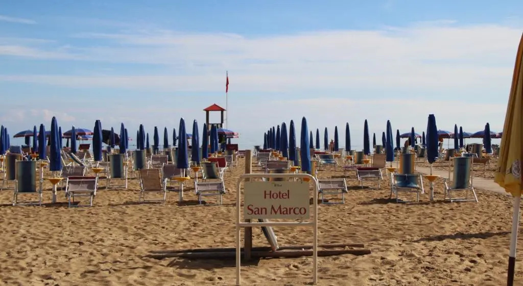 Beach & Waterfront