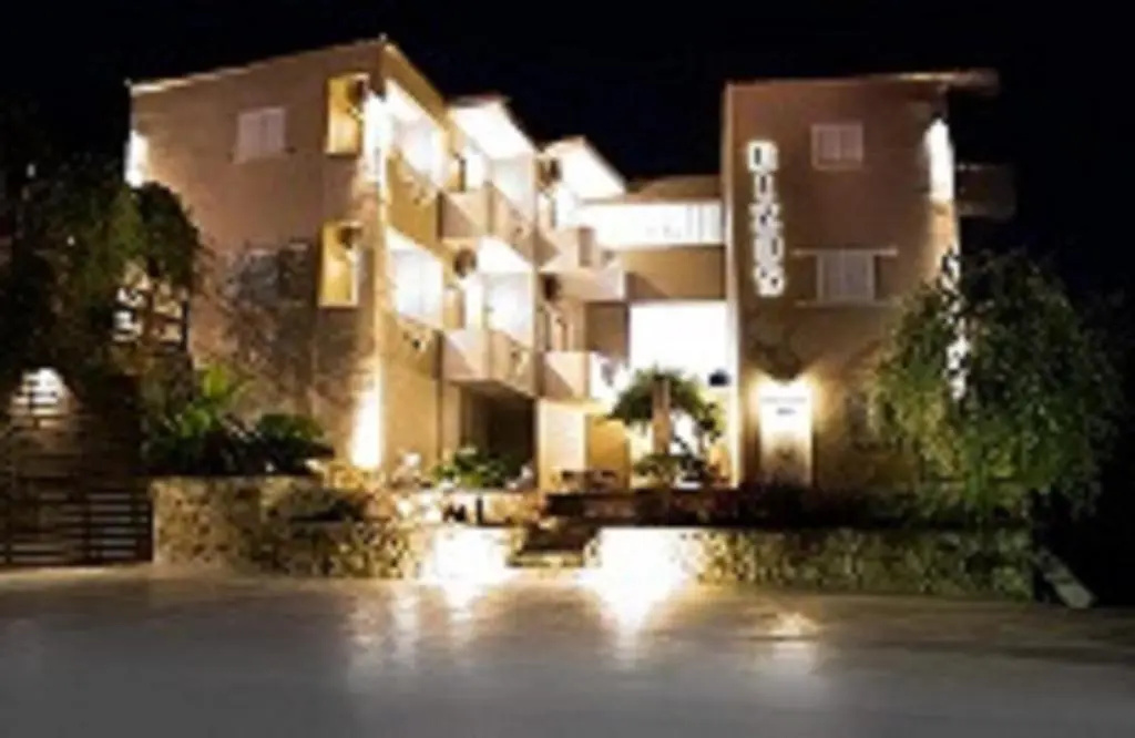 Hotel photo 1