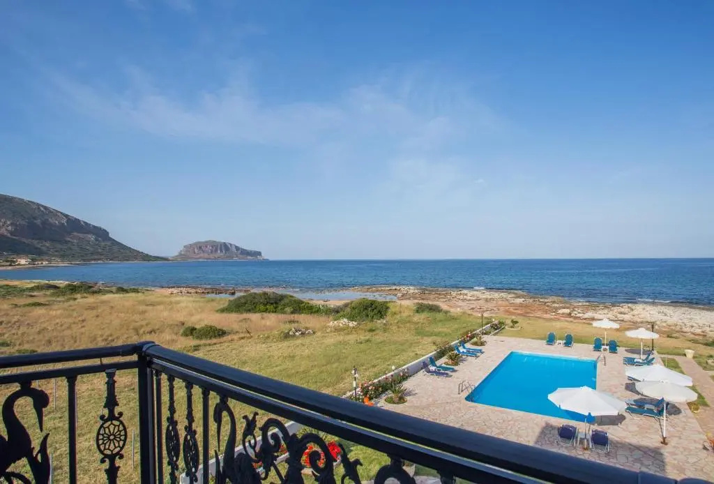 Standard Double room with sea view (full double bed)