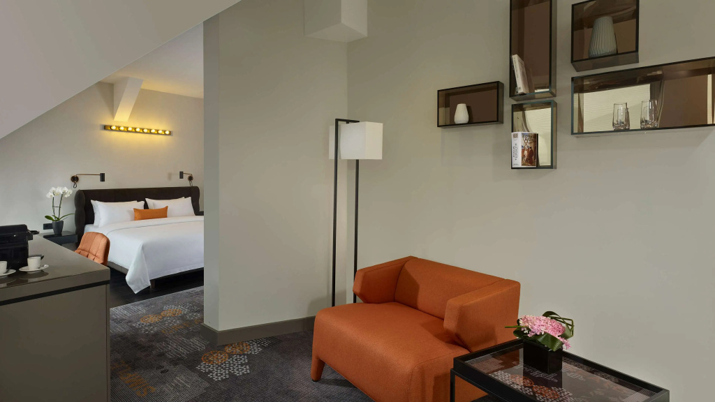 Double Junior Suite (full double bed)