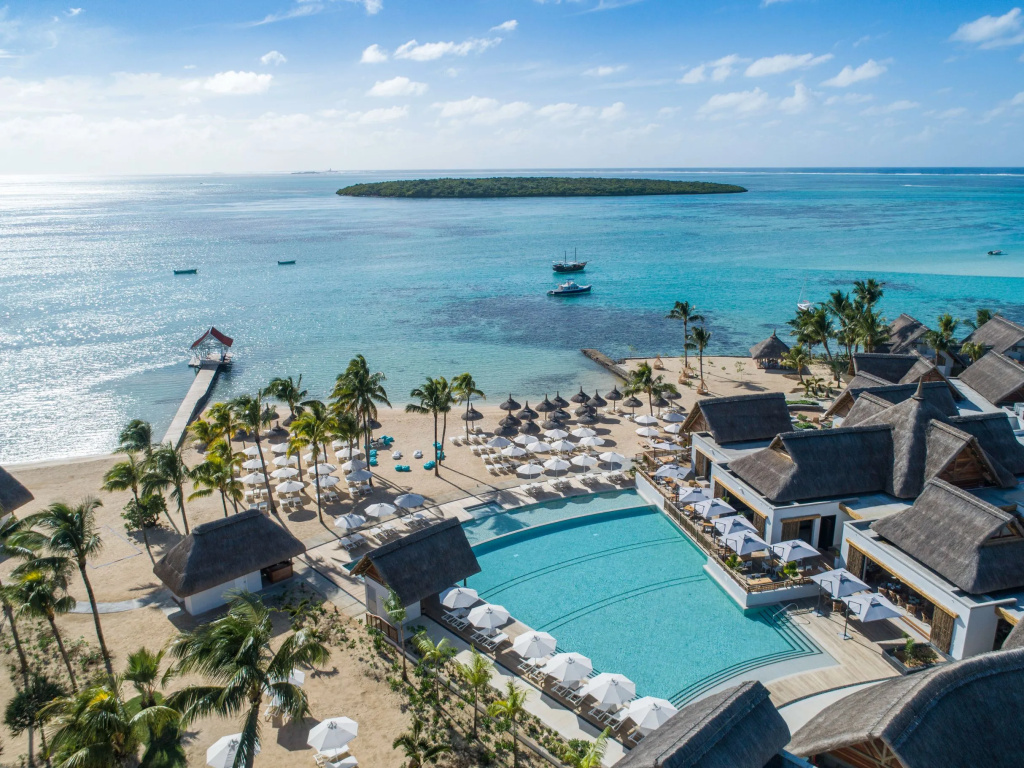 Beach & Waterfront