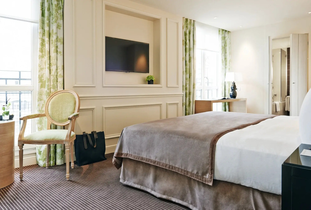 Grand Hotel du Palais Royal 33