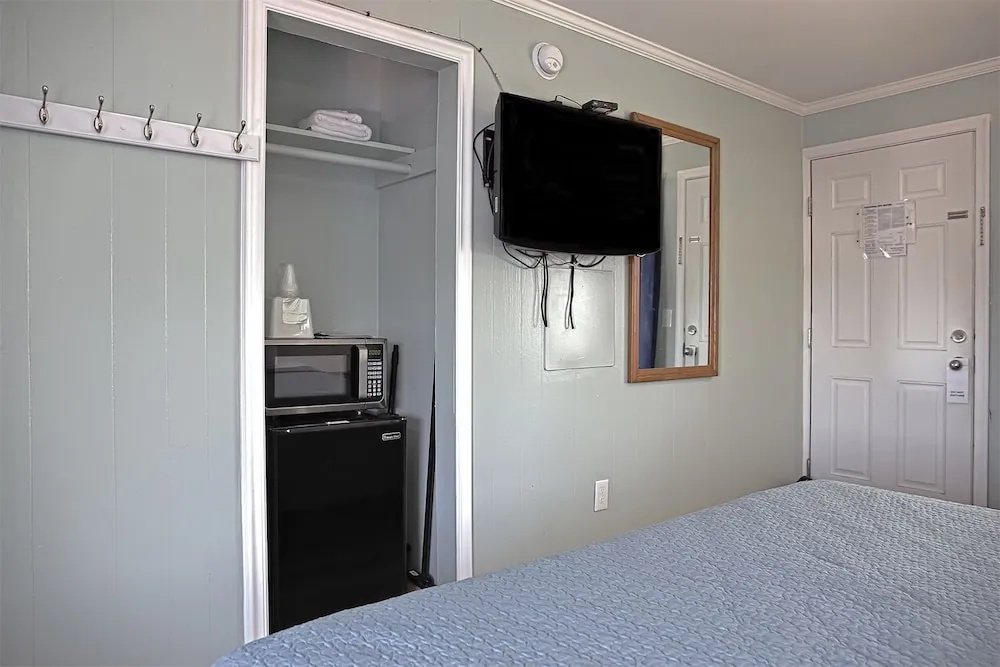Standard Double room with view (full double bed)