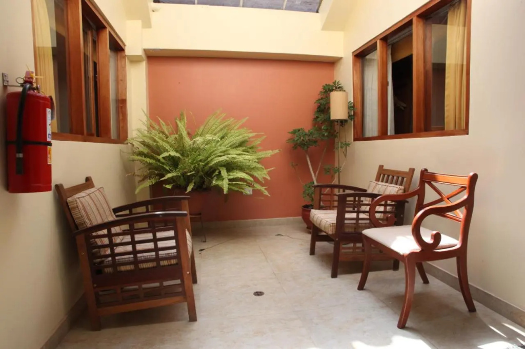 Emperador Plaza - Général